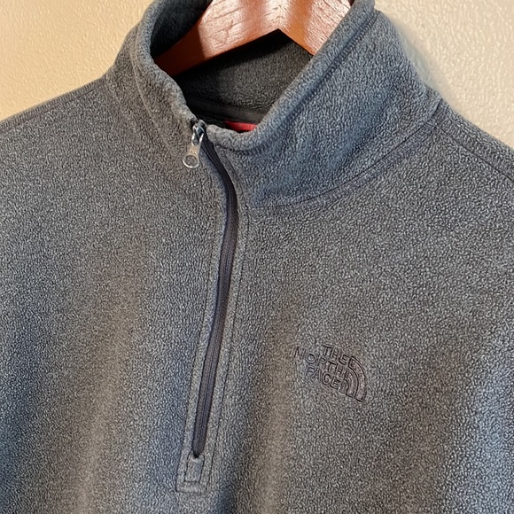 The North Face Gray Fleece Pullover - Picture 3 of 7